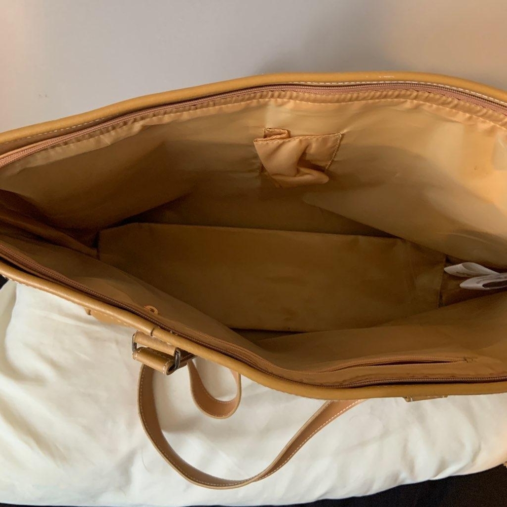 Briefcase - Picture 3 of 4